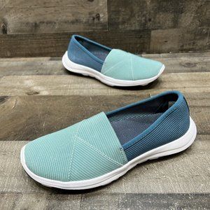 LL Bean Womens Blue/Green Slip On Comfort Casual Shoes Size 6 Medium GREAT!